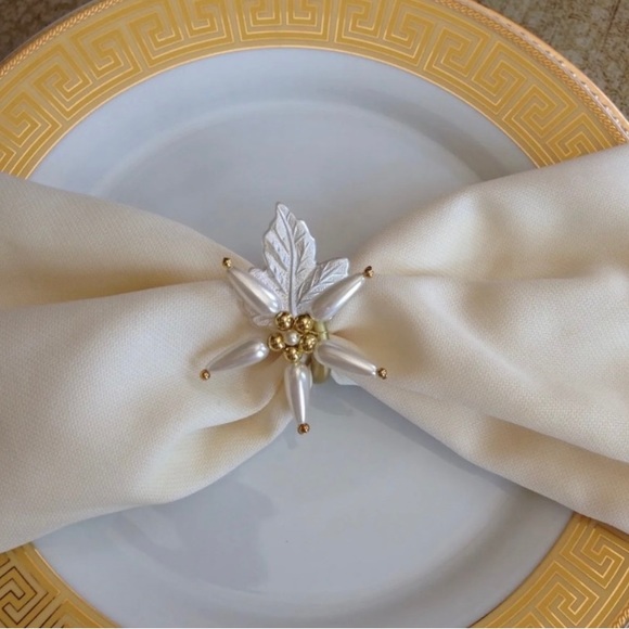 Set of 6 handmade beaded napkin rings napkin holders - Picture 3 of 6